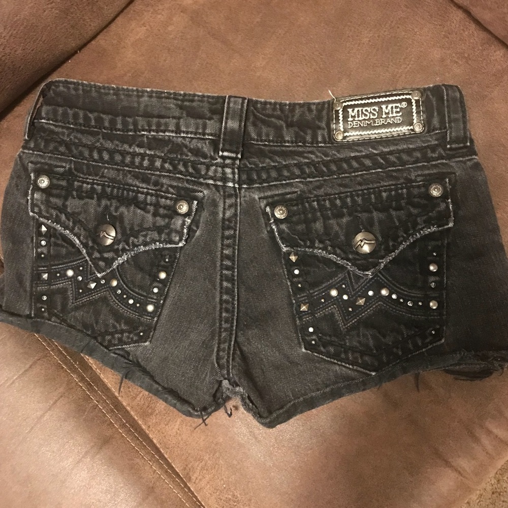 Miss Me Shorts
